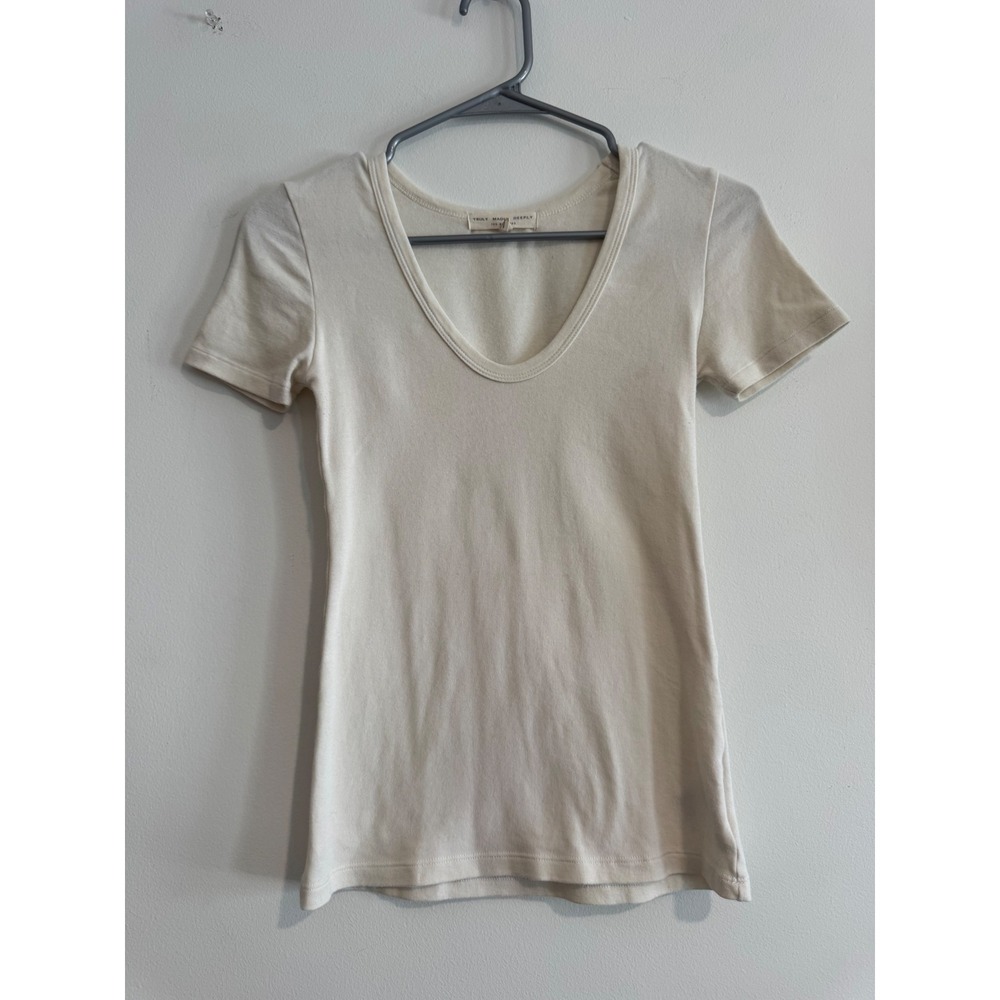 Truly Madly Deeply Scoop Neck Tee Womens Small Cream Short Sleeve Ribbed Top